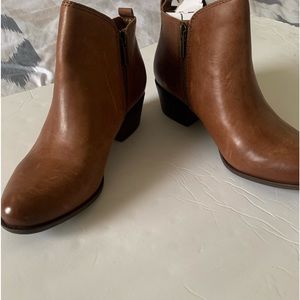 💥LUCKY BRAND -WOMANS BOOTY